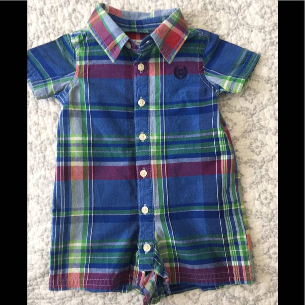 Chaps newborn shorts button down